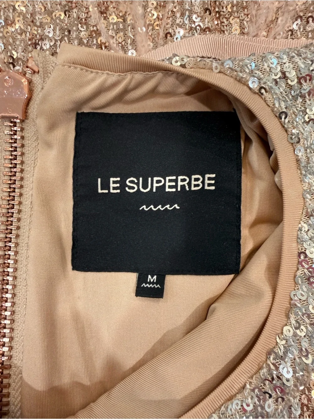 le superbe elegant long